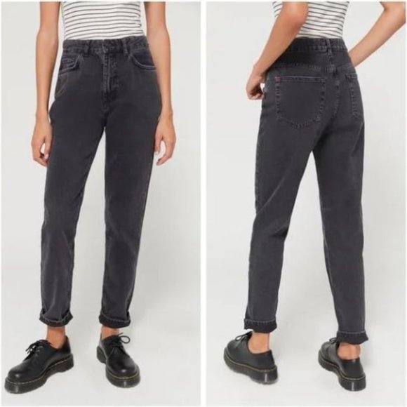 Urban Outfitters BDG High-Waisted Mom Jean Black Washed Denim Size 26 - Picture 1 of 7